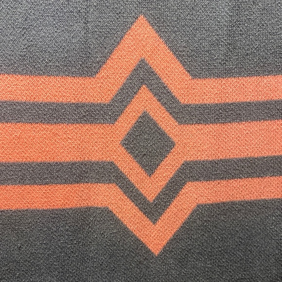 In 2 Green Recycled Blanket Throw Salmon Gray 65” by 48” - Picture 6 of 17